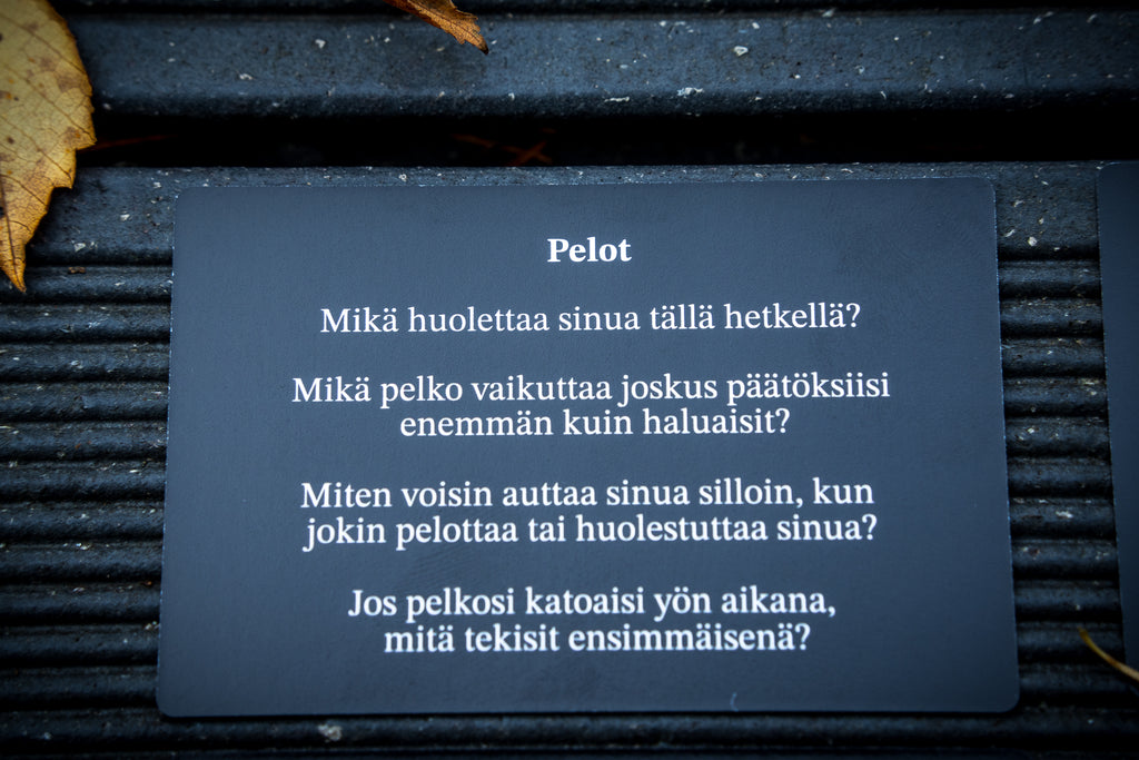 LÄSNÄ - Parisuhde - Keskustelukortit